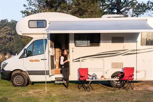 Budget camper rental in Alice Springs