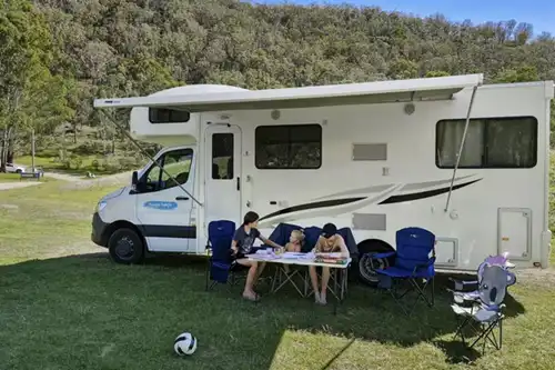 Budget 4 berth camper rental in Broome